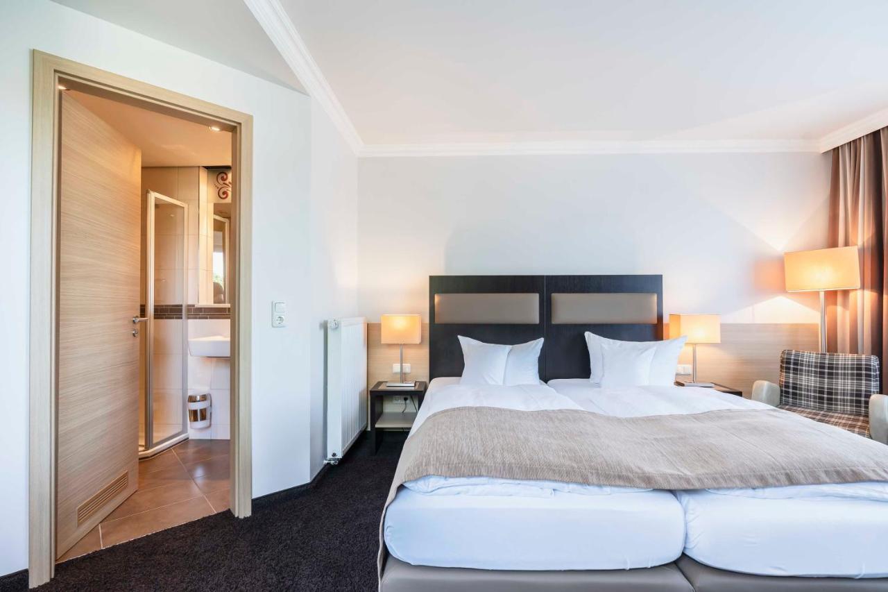 Hotel Markgraf Lehnin Exteriör bild