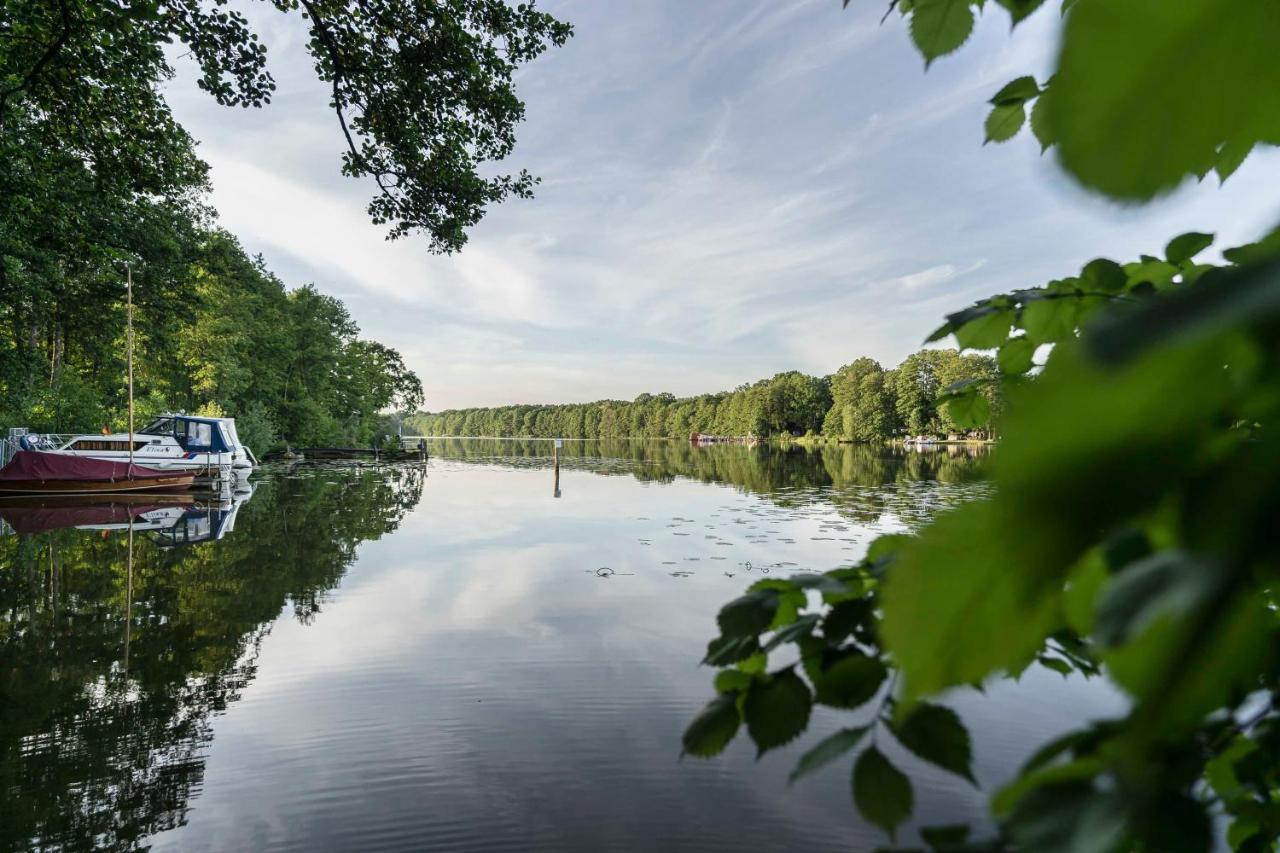 Hotel Markgraf Lehnin Exteriör bild