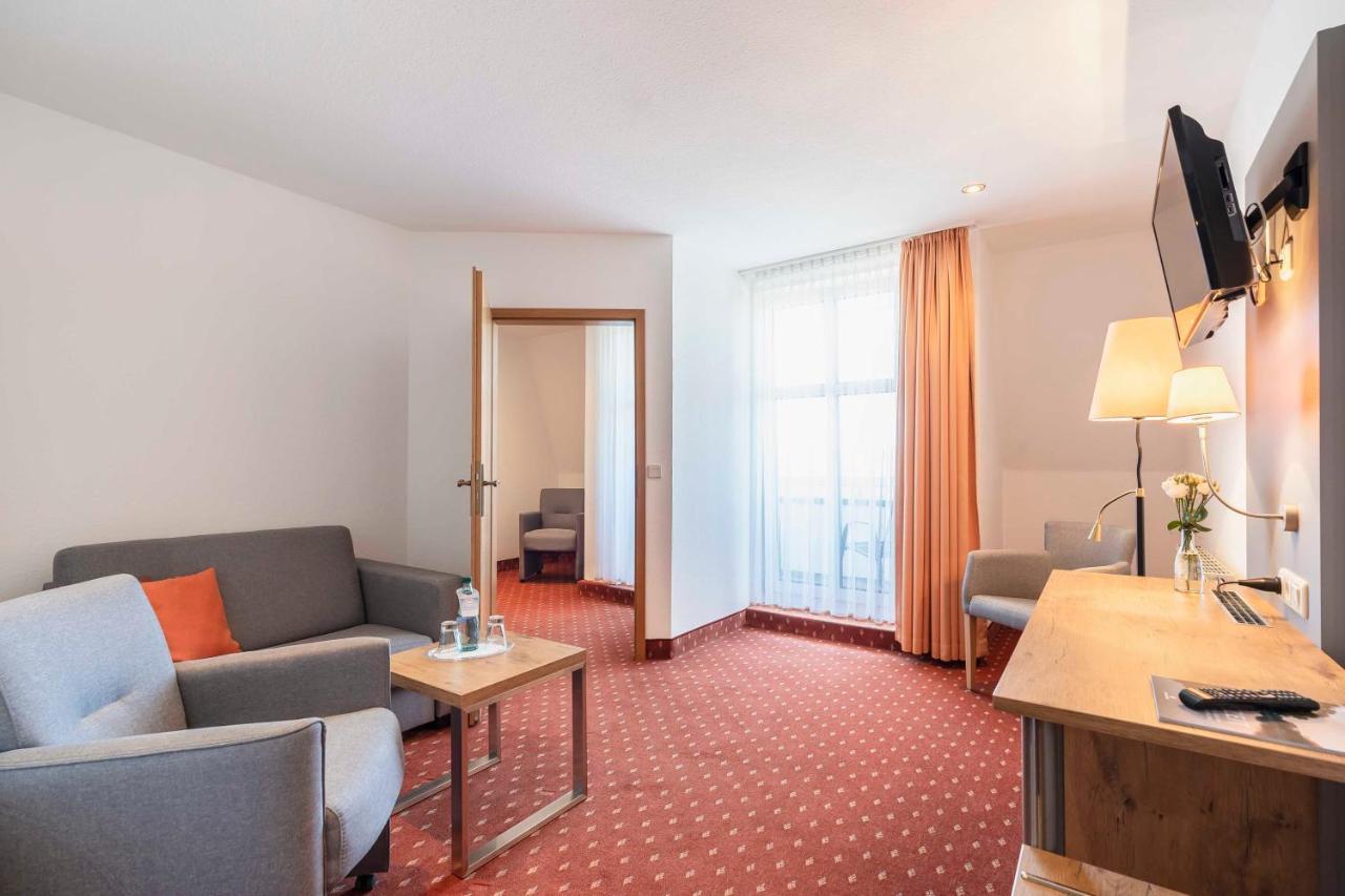 Hotel Markgraf Lehnin Exteriör bild