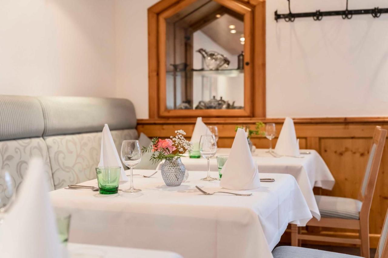 Hotel Markgraf Lehnin Exteriör bild