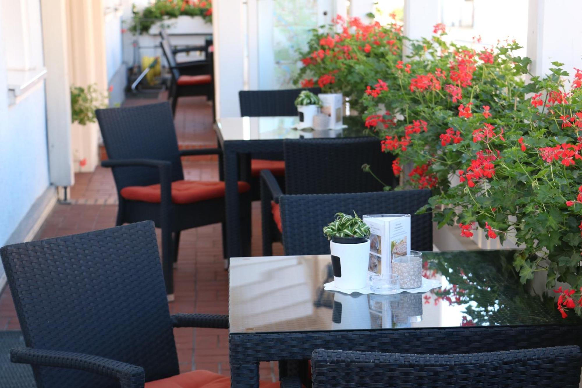 Hotel Markgraf Lehnin Exteriör bild