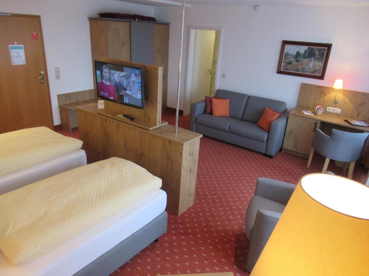 Hotel Markgraf Lehnin Exteriör bild
